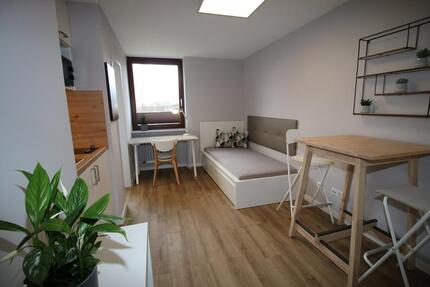 Renovierte, MÖBLIERTE Wohnung in Erlangen inkl Einbauküche