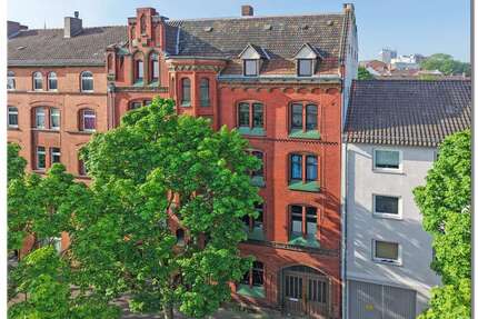 Haus zum Kaufen in Kassel 1.000.000,00 € 655 m²