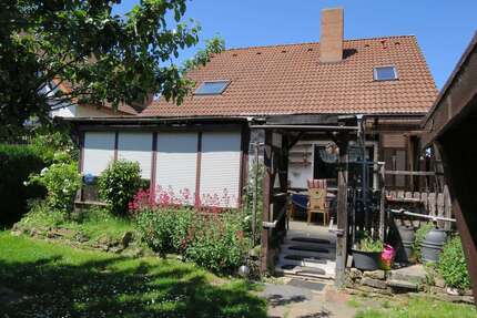 Haus zum Kaufen in Straubenhardt 450.000,00 € 208 m²