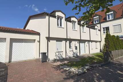 Haus zum Kaufen in Neufahrn 2.500.000,00 € 325 m²