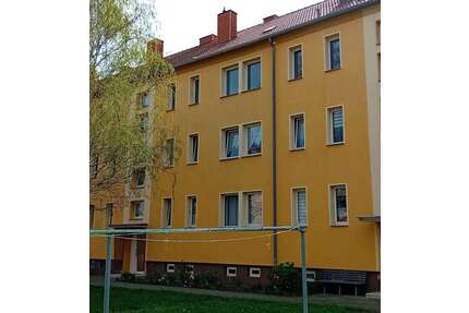 Wohnung zum Mieten in Nienburg (Saale) 270,00 € 46 m²