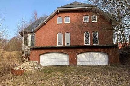 Gebäudebestand mit Option zum Umbau eines Mehrfamilienhauses - Sülfeld Tönningstedt