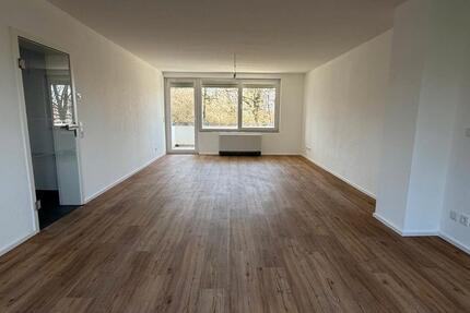 Trier, Erstbezug nach Sanierung, helle 3 Zimmer-Wohnung