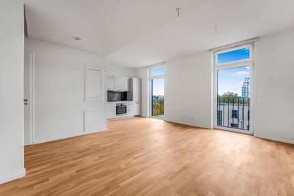 Live, work, play – Stylish studio in a thriving city quarter - Berlin Spandau
