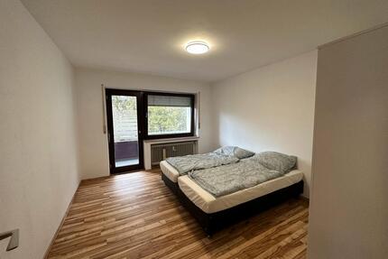 Möbliertes WG Zimmer - 640,00&nbsp;EUR Kaltmiete, ca.&nbsp; 80,00&nbsp;m&sup2; in München (PLZ: 81927) Bogenhausen