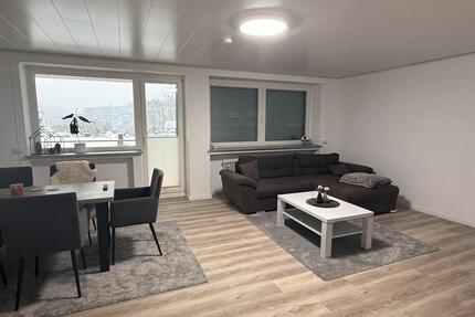 Sehr schöne renovierte 3 ZKB Wohnung, 1. OG, inkl. Einbauküche - Siegen Kaan-Marienborn