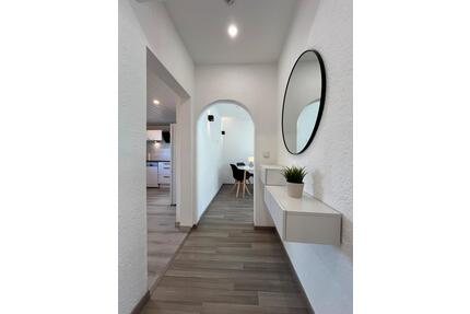 Möblierte 2-Zimmer-Wohnung (57 m²) – neu renoviert – sofort frei - Ludwigshafen am Rhein Ludwigshafen-Hemshof