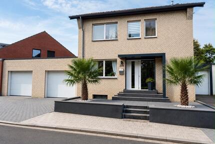 Individuelles Ein-Zwei Familienhaus - Nettetal