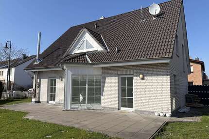 Haus zum Kaufen in Neustadt am Rübenberge 490.000,00 € 160 m²