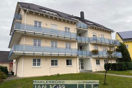 Attraktive 3-Raum-Wohnung am Ortsrand mit umlaufendem Balkon und Garage - Mohlsdorf-Teichwolframsdorf Reudnitz