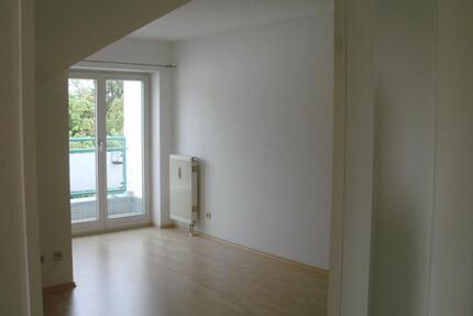 Helle 2 Zimmer DG Wohnung Nähe KH Altötting