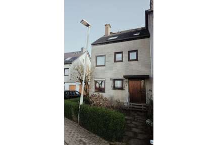 Haus zum Kaufen in Langenhagen 295.000,00 € 120 m²