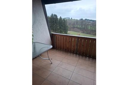 Wohnung mit Panoramablick, 5-Zimmer in Wenzenbach, OT Steinbügl