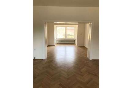 Wohnung zum Mieten in Duisburg 1.315,00 € 105 m²