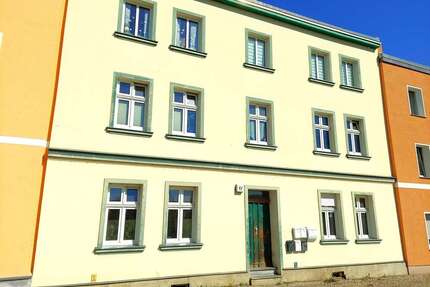 Haus zum Kaufen in Magdeburg 390.000,00 € 360.3 m²