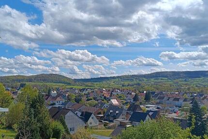 Ruhiges kernsaniertes Haus mit Garten, Kamin und Weitblick - Stadtoldendorf