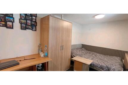 Wohnung Studio Klein - 750 Warm (Eintritt Geld 3.500) - Ahrensburg