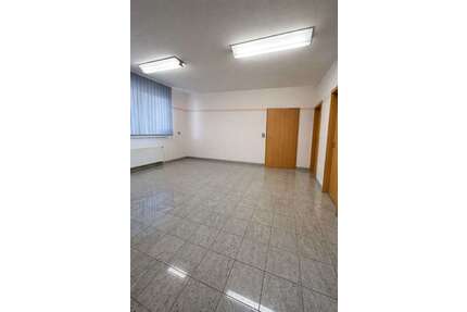 Wohnung zum Kaufen in Triberg im Schwarzwald 148.000,00 € 64.49 m²