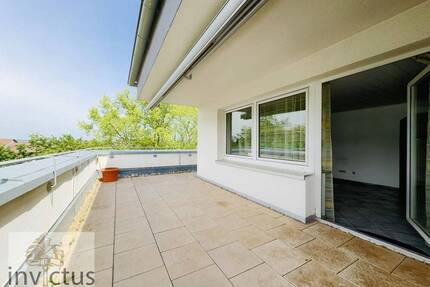 Penthouse-Feeling unterm Dach: 2-Zimmer-Wohnung mit großer Dachterrasse & TG-Stellplatz - Bad Wimpfen