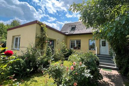 schnuckeliges Haus in Wachau zu verkaufen - Radeberg