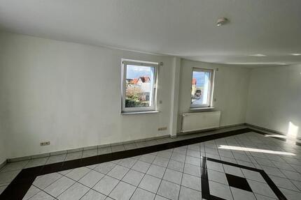4 Zimmer Wohnung zu vermieten - 920,00&nbsp;EUR Kaltmiete, ca.&nbsp; 100,00&nbsp;m&sup2; in Pohlheim (PLZ: 35415)