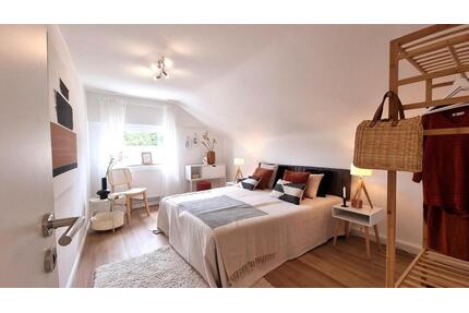 Kernsanierte 2,5-Zi.-DG-Wohnung in Ditzingen - Stellplatz