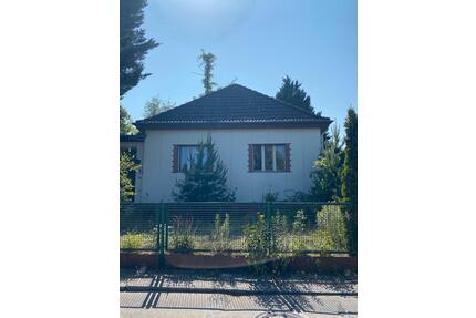 PROVISIONSFREI Einfamilienhaus (Handwerkerobjekt) in Tegel - Berlin Reinickendorf