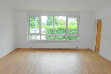 Wohnung zum Mieten in Weinböhla 642,00 € 64.3 m²