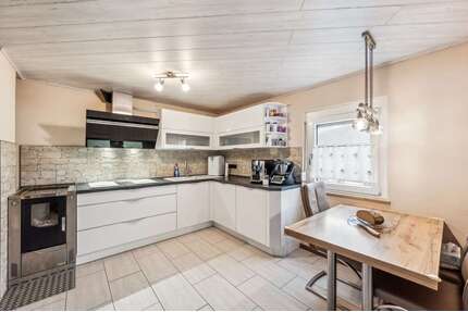 Haus zum Kaufen in Treuchtlingen Schambach 448.000,00 € 225 m² - Treuchtlingen / Schambach