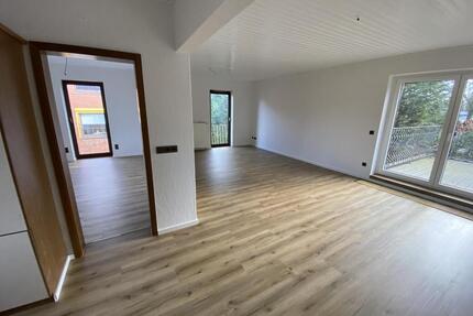 3 Zimmer Wohnung mit großer Dachterrasse für Hausmeister - Oldenburg Etzhorn