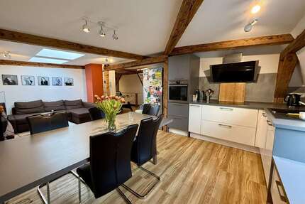 Wohnung zum Kaufen in Stuttgart 649.000,00 € 157.61 m²