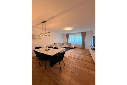 Sanierte und helle 3-Zimmer-Wohnung mit Balkon und Stellplatz - Hanau Lamboy