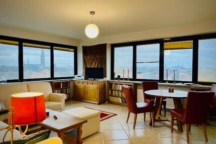 Panoramablick über Hamburg ( 2 Zimmer Wohnung im Mundsburgtower)