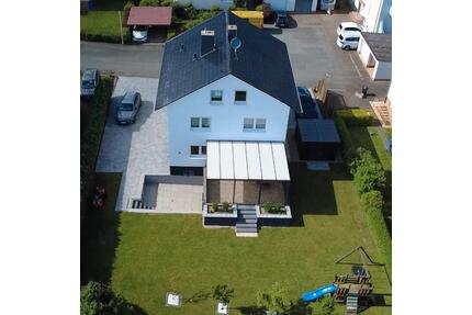 Ein-bis Zweifamilienhaus direkt in Volkmarsen!! Voll renoviert !!