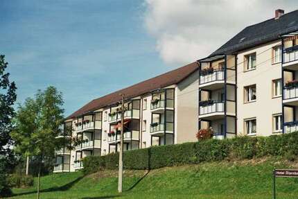 Wohnung zum Mieten in Markneukirchen 325,00 € 59.85 m²
