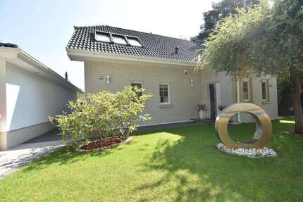Haus zum Kaufen in Rangsdorf 850.000,00 € 153 m²