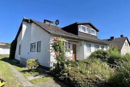 Haus zum Kaufen in Immenhausen 179.000,00 € 147 m²