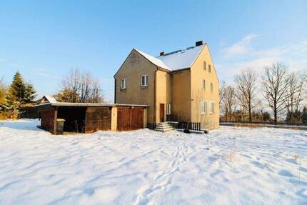 Grosses Einfamilienhaus mit weitläufigem Grundstück und vielfachen Gestaltungsmöglichkeiten - Burkau