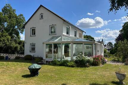 Großzügiges EFH mit traumhaftem Wintergarten, großem Grundstück in Bestlage von Kassel-Brasselsberg - Kassel / Brasselsberg