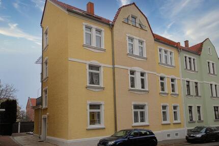 Freundliche 4,5-Zimmer-Erdgeschosswohnung in Gotha-West.