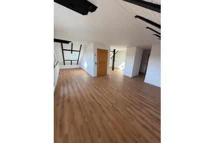 Frisch sanierte 2 ZKB Wohnung - 670,00&nbsp;EUR Kaltmiete, ca.&nbsp; 80,00&nbsp;m&sup2; in Langenhahn (PLZ: 56459)