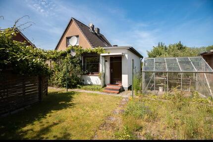 Charmante 1-Zimmer-Wohnung mit EBK und hellem Zusatzraum - Uetersen