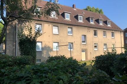 Einkaufsgutschein erhalten: 2-Zimmer-Wohnung mit modernem Duschbad und neuem Laminat in Herne