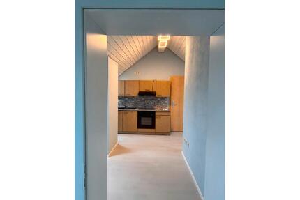 Dachgeschoss Wohnung in Moosen bei Taufkirchen (84416) - Taufkirchen (Vils)
