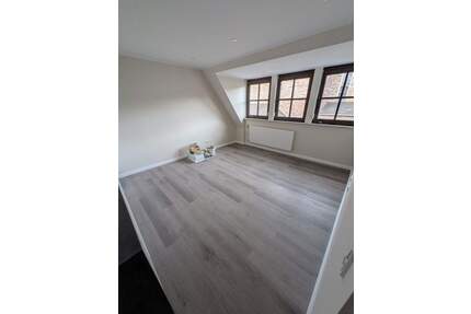 Erstbezug! Stilvolle Wohnung in Toplage von Rüdesheim mit Küche - Rüdesheim am Rhein