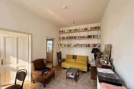 Wohnung zum Kaufen in Köln Bayenthal 300.000,00 € 45.45 m² - Köln / Bayenthal