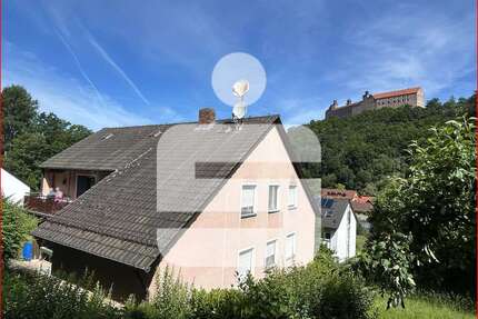 Haus zum Kaufen in Kulmbach 298.000,00 € 210 m²