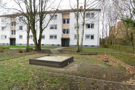 Einzugsbereit neu renvoiert mit Balkon und ordentlich Platz für eine kleine Familie! - Witten