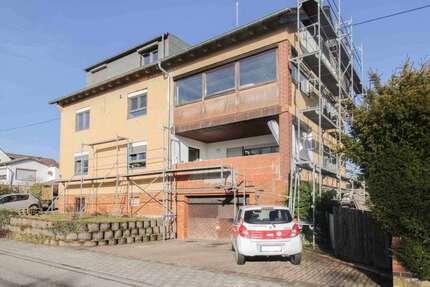 Haus zum Kaufen in Mosbach 520.000,00 € 300.25 m²
