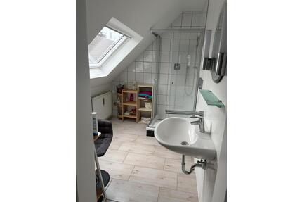 2 Zimmer Dachgeschosswohnung Widukindland, EBK Keller - Osnabrück Gretesch